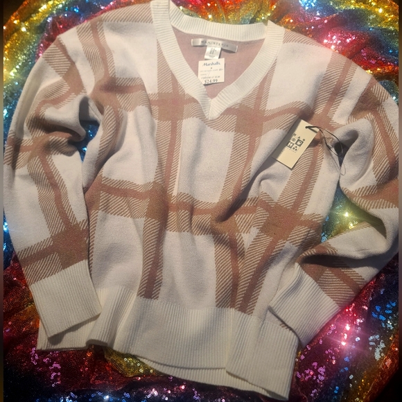 Max Studio long-sleeved cream colored Sweater Size Medium NWT - Picture 1 of 6